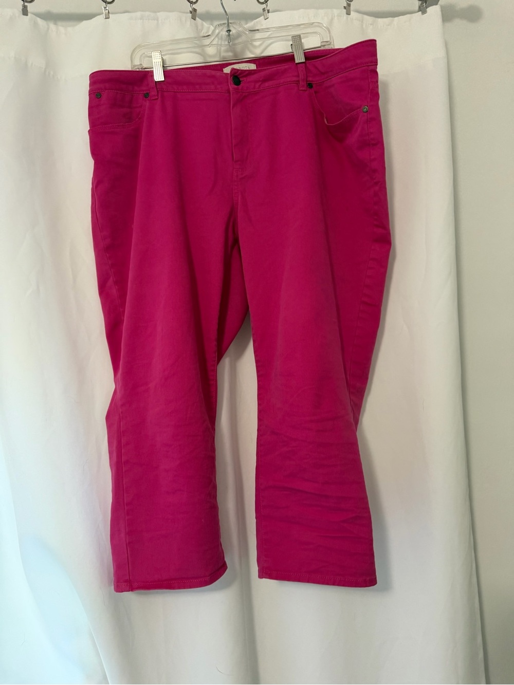 Talbots vibrant pink Cropped Jeans